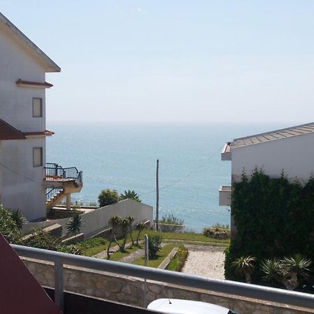 Hostel & Surfcamp 55 Ерисейра Екстериор снимка