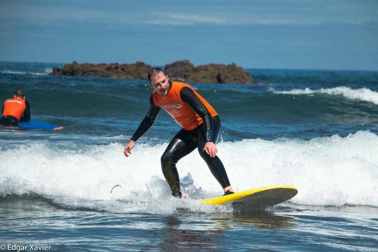 Hostel & Surfcamp 55 Ерисейра Екстериор снимка