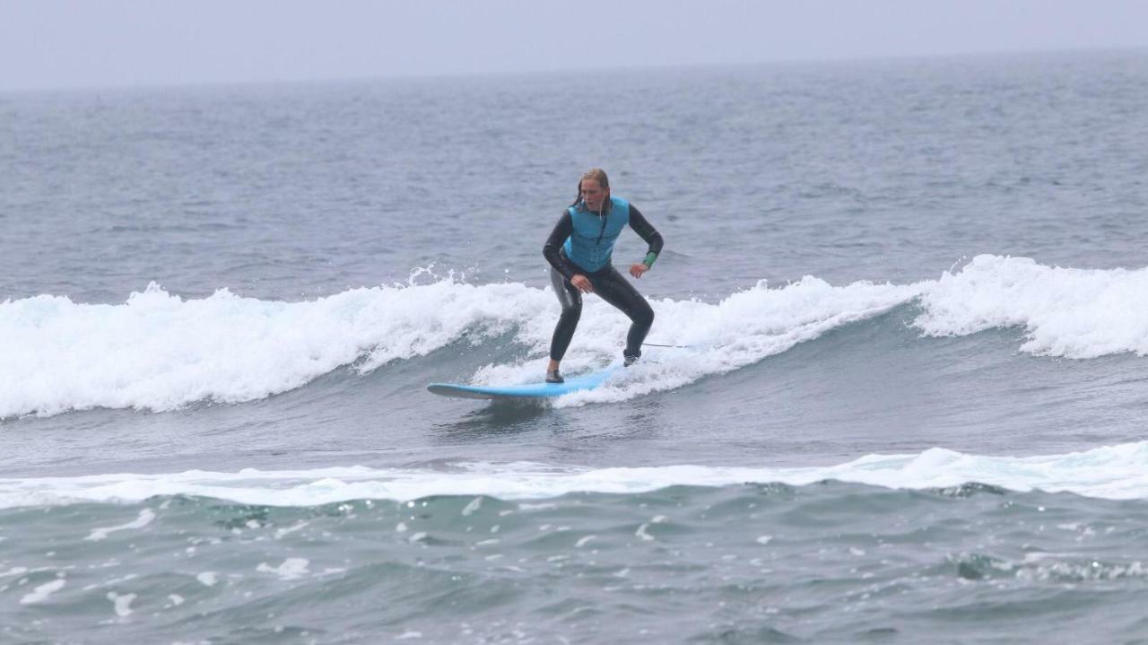 Hostel & Surfcamp 55 Ерисейра Екстериор снимка